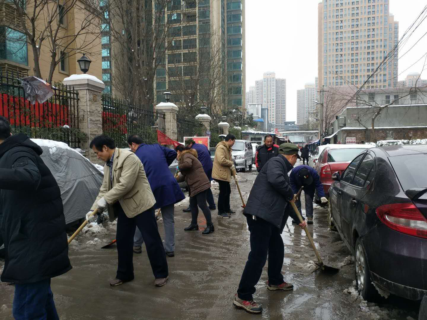 “以雪為令，御雪奮戰(zhàn)” 西安工業(yè)投資集團再行動
